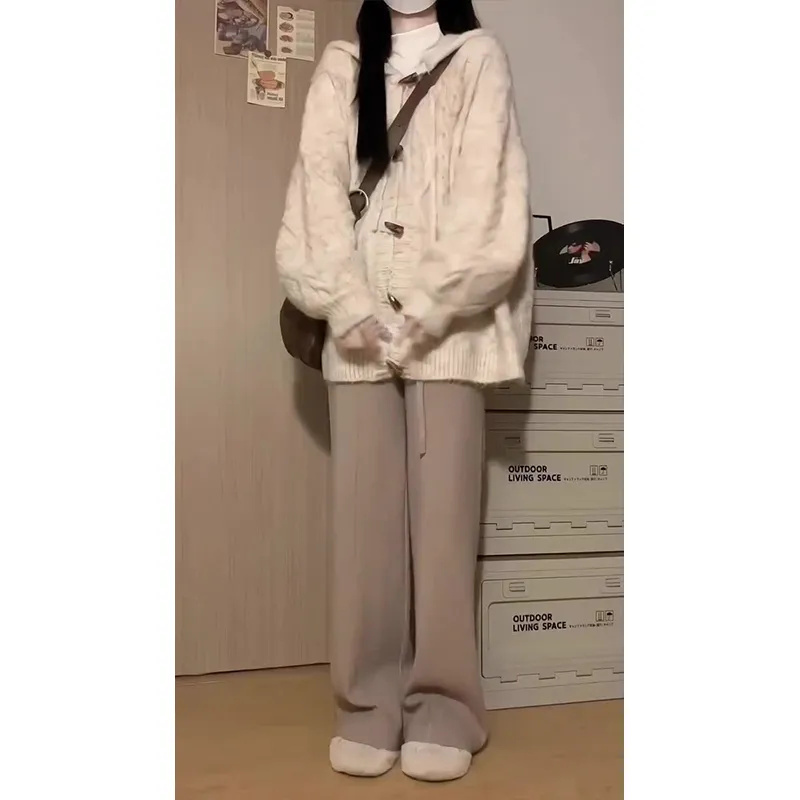 日系復古牛角扣麻花毛衣外套女2023秋冬季新款慵懶風加厚針織開衫