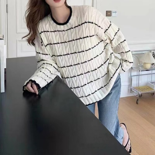 Korean style loose color block crew neck striped twist pullover sweater