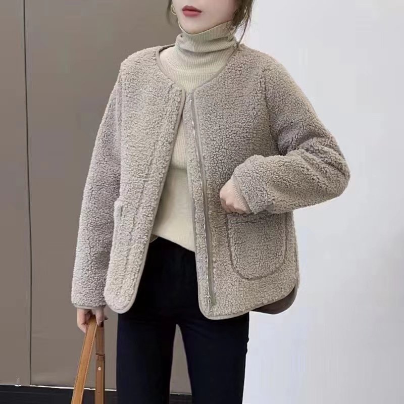 2023 new autumn and winter Korean style simple niche fur one-piece lamb plush zipper jacket with simple design