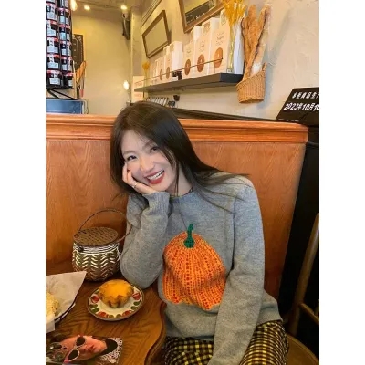 落落狷介 毛衣女款2023新款秋冬灰色慵懶風設計感綿羊毛針織上衣