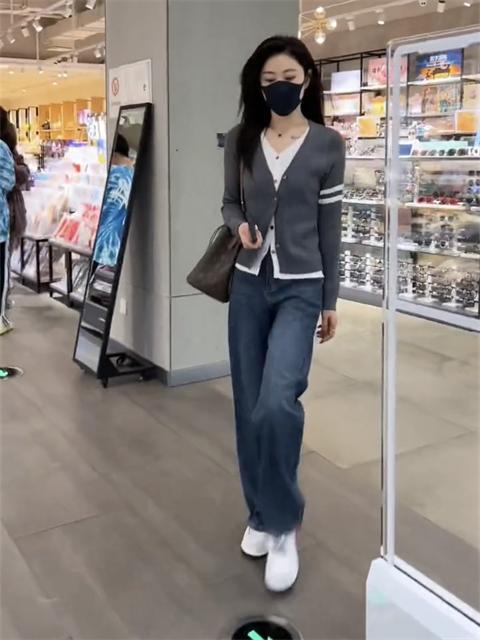 假兩件V領針織開衫外套女2023秋季新款顯瘦百搭氣質打底衫冰爽絲