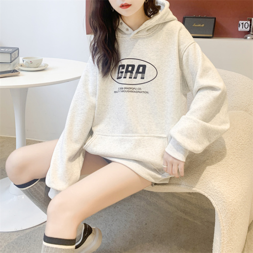 First real shot of pure cotton surface composite milk silk autumn thin hooded sweatshirt for women with metal button letter print design