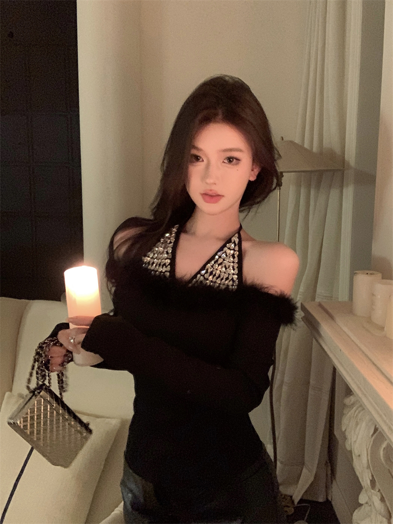 Real shot of heavy-duty rhinestone feather long-sleeved sweater for pure lust hotties one-shoulder top