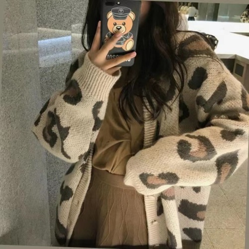 Japanese retro outer sweater for women in autumn and winter new style lazy style loose autumn leopard print knitted cardigan jacket