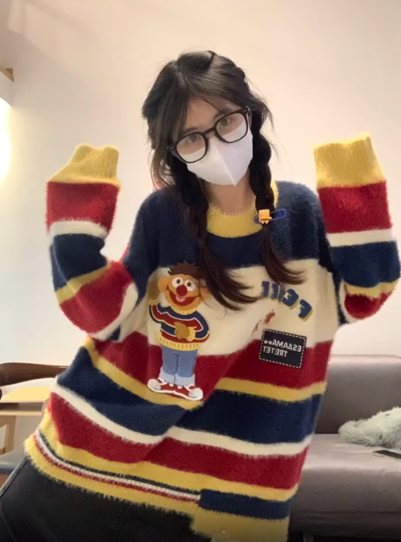 日系學院風卡通撞色條紋圓領毛衣女秋冬寬鬆慵懶風溫柔軟糯針織衫
