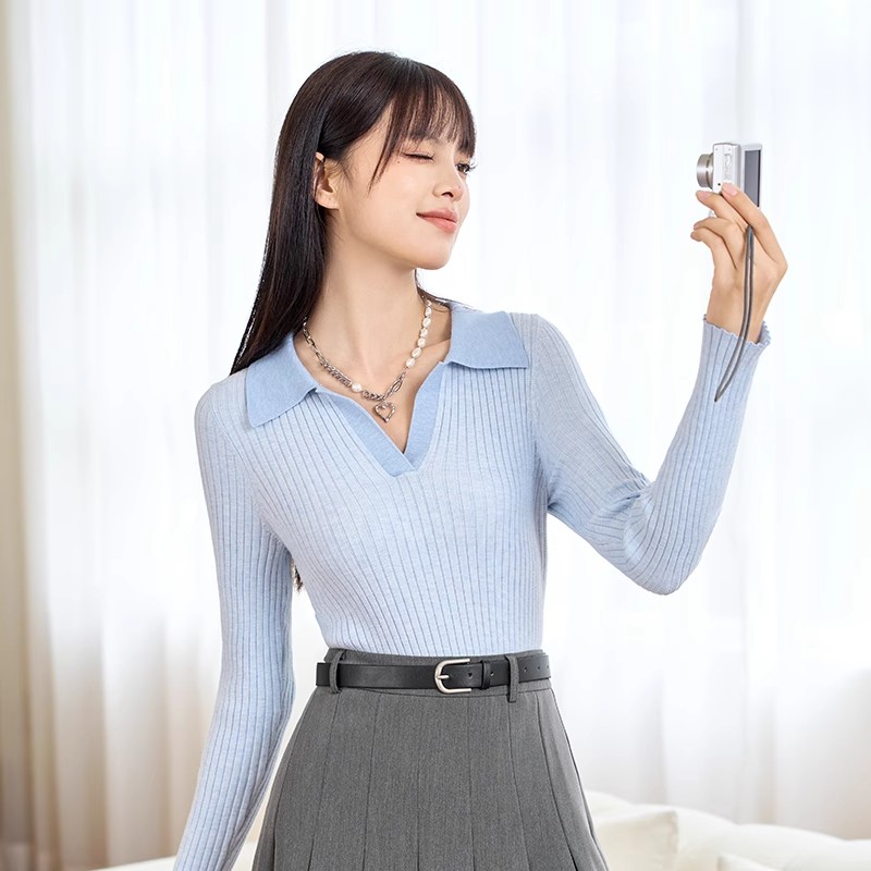 2023秋冬新款純欲甜辣風花朵掛脖脖V領針織衫收腰顯瘦打底毛衣