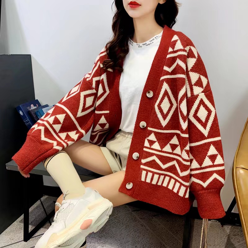 Retro geometric rhombus sweater jacket for women in autumn and winter new style loose outer wear lazy style thickened knitted cardigan