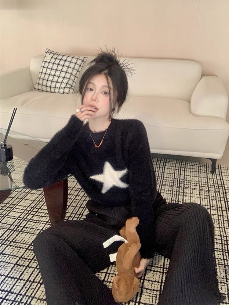 Cool star long-sleeved sweater top for women winter black plush star pullover short sweater