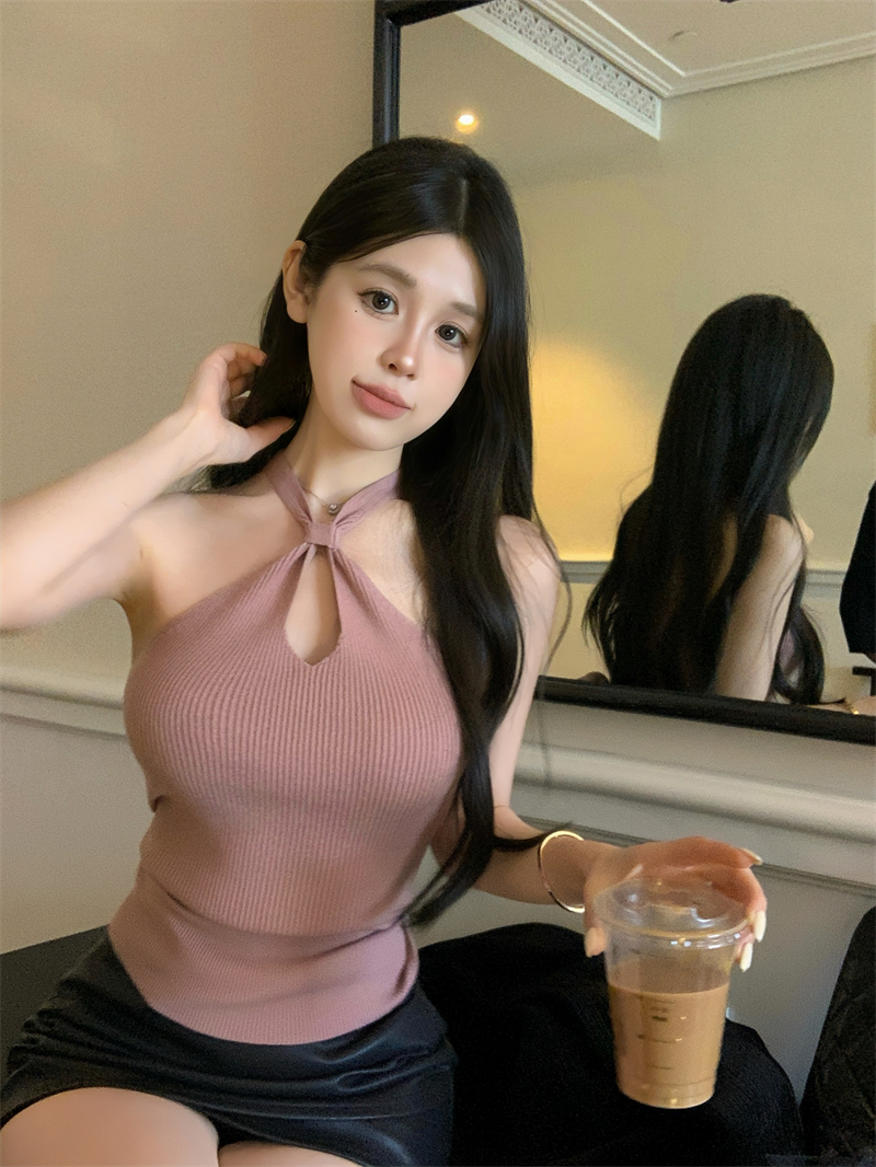實拍 溫柔顯瘦胸口扭結掛脖針織衫背心女心機內搭打底衫