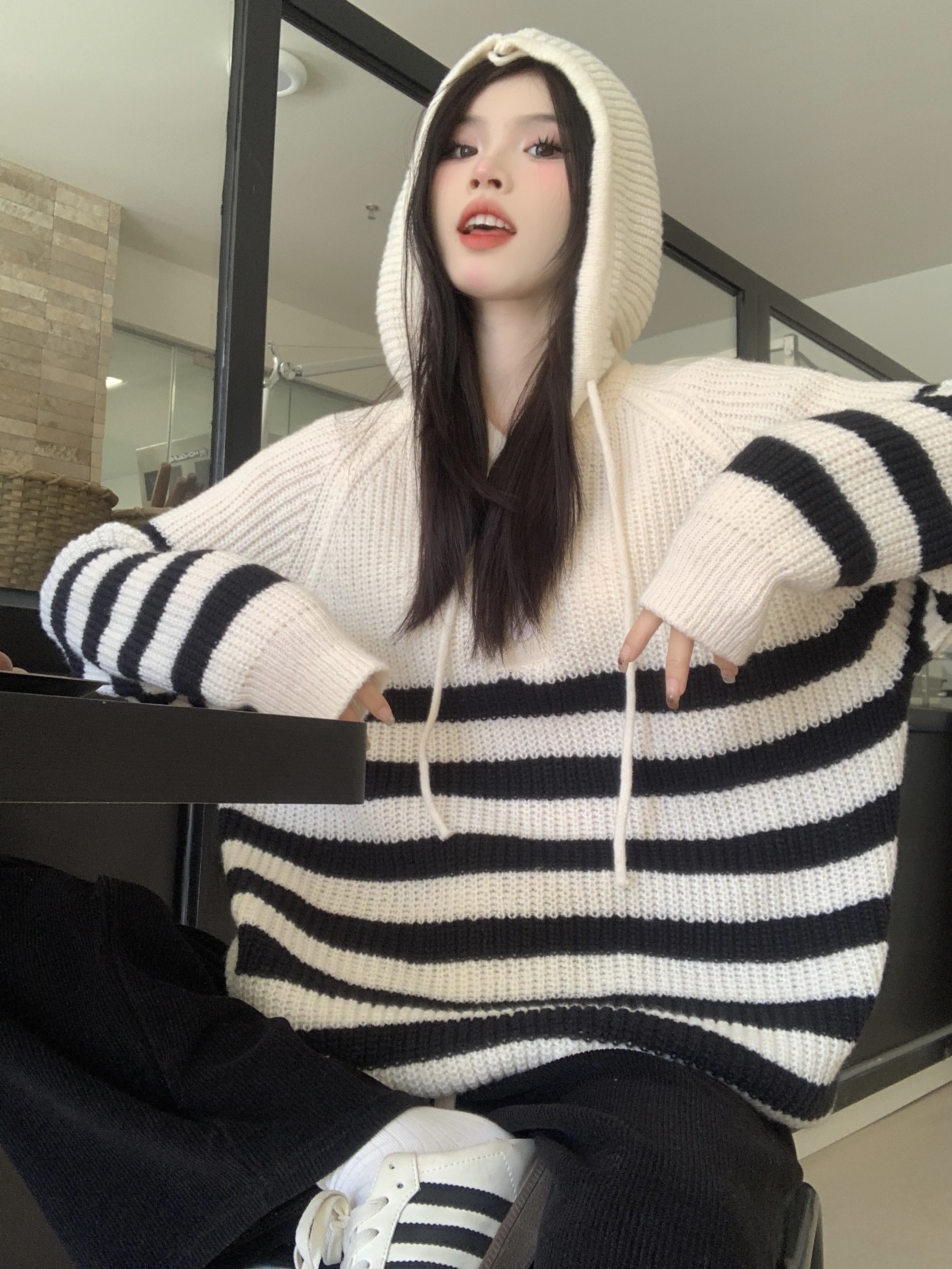 Actual shot of autumn and winter fufu sweater for women Korean style hooded lazy style loose outer sweater top