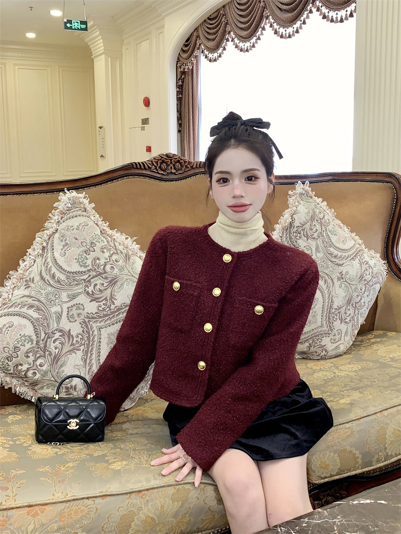 Actual shot of Xiaoxiangfeng short coat, thickened versatile top, long-sleeved woolen coat and cardigan for women