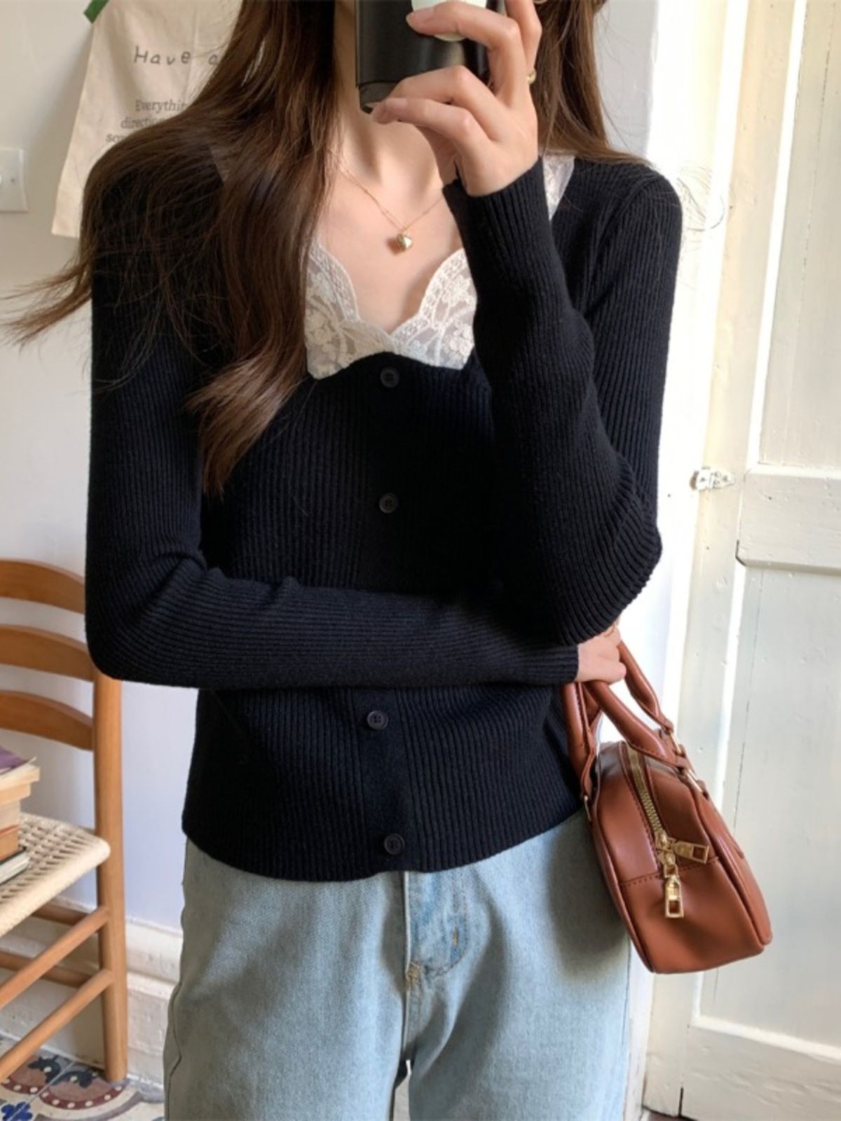 Lace splicing V-neck pitted sweater women's winter slim-fitting bottoming shirt versatile top