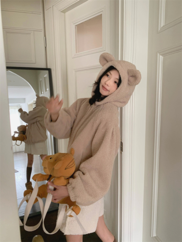 Actual shot of winter thickened bear ears hooded warm lamb wool jacket top for women