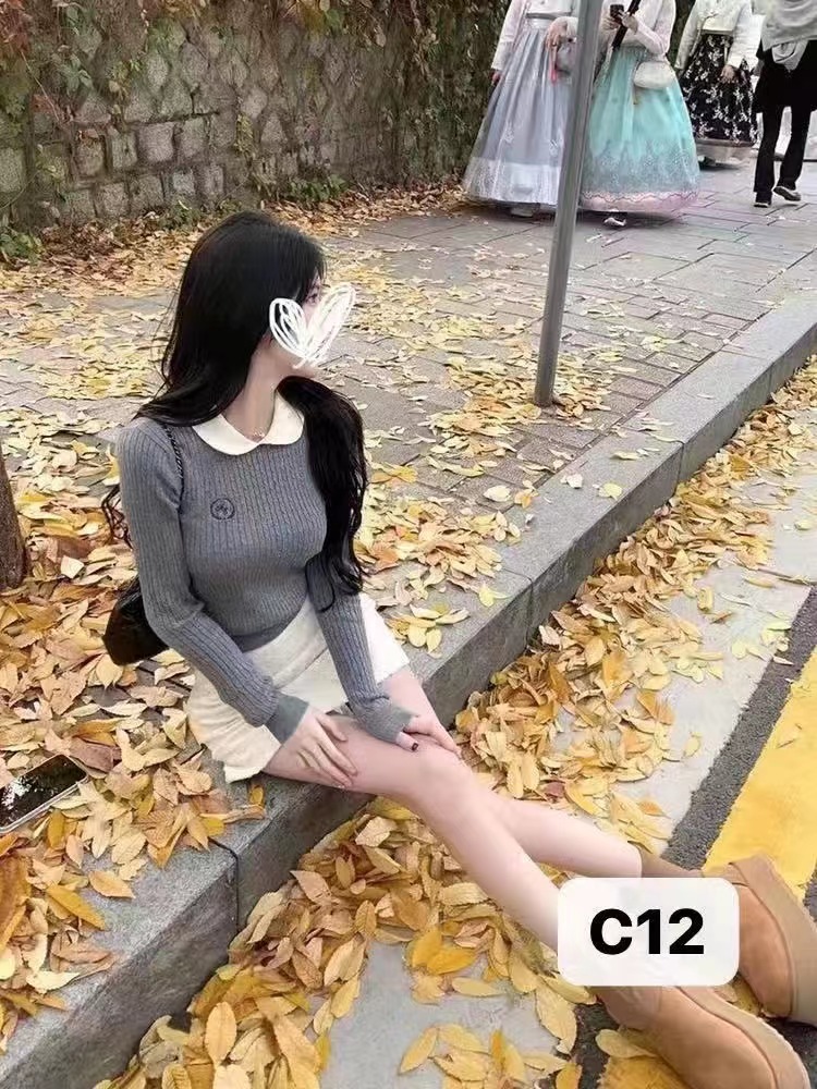 JMSHOP 摩卡甜茶 麻花撞色毛衣女設計感秋冬內搭長袖針織上衣