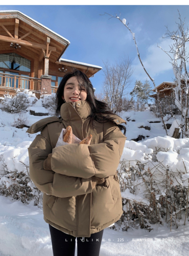 Real shot of women's cotton coat, Korean style short bread coat, small person, large size, Hong Kong style loose down jacket, student fat MM