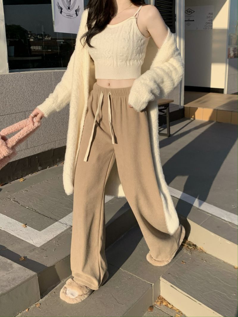 Actual shot of three standard loose, lazy, thickened and cotton pit strip drawstring straight trousers