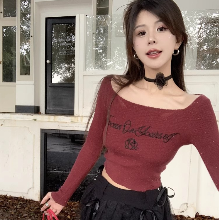 別致性感低領露鎖骨短款修身上衣美式復古甜辣長袖t恤打底衫女秋