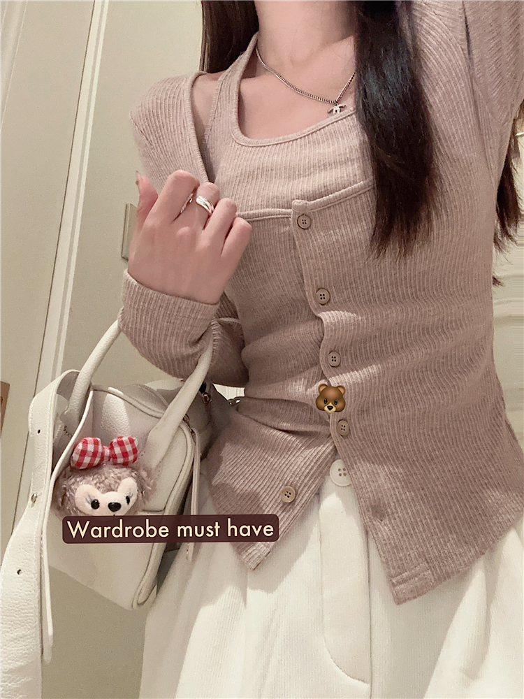 實拍~燕麥杏修身U領掛脖吊帶針織衫真兩件套裝女