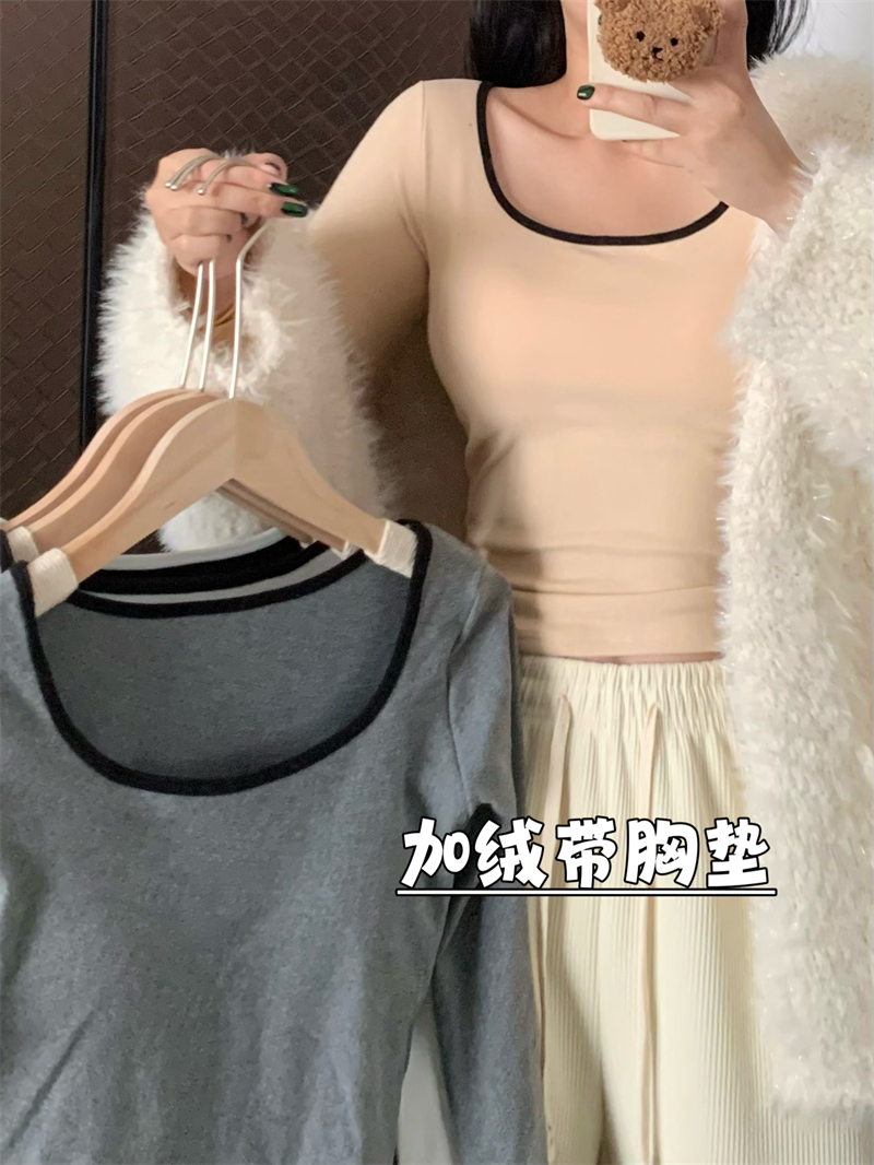 Real shot of autumn and winter brushed thickened warm small fragrance contrasting color slimming large U-neck long-sleeved outer layer T-shirt