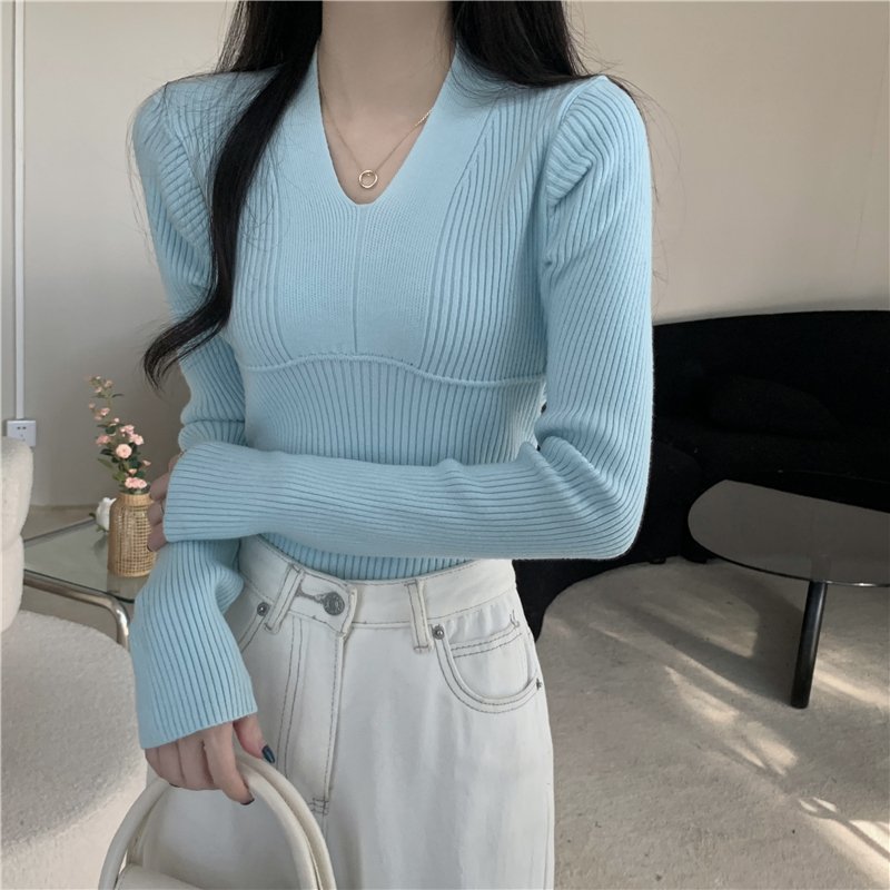 Real shot of new autumn and winter slim knitted sweater women's waist bottoming shirt v-neck top