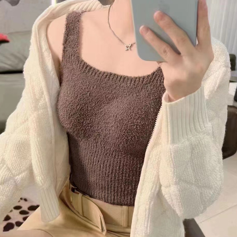 羊羔毛絨吊帶背心女秋冬季帶胸墊一體式加厚加絨內搭保暖無袖上衣