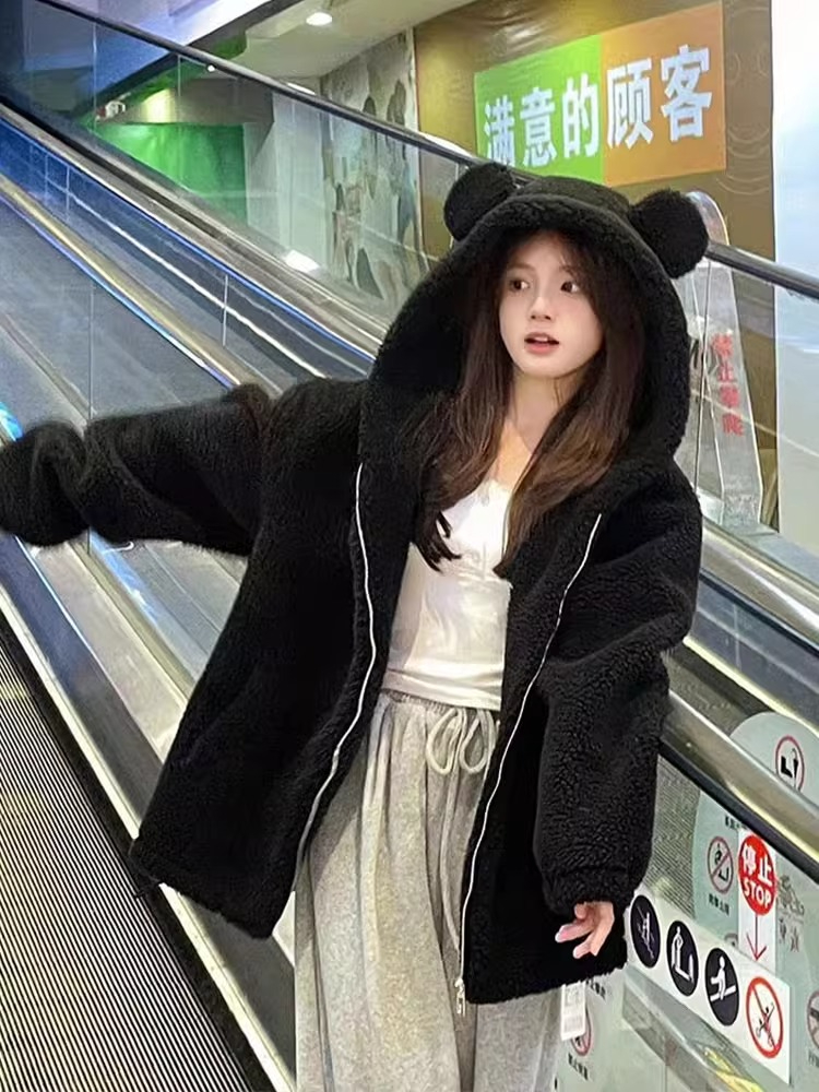 Original fabric quality 200 pounds large size lamb hair bear ear hooded jacket for women trendy