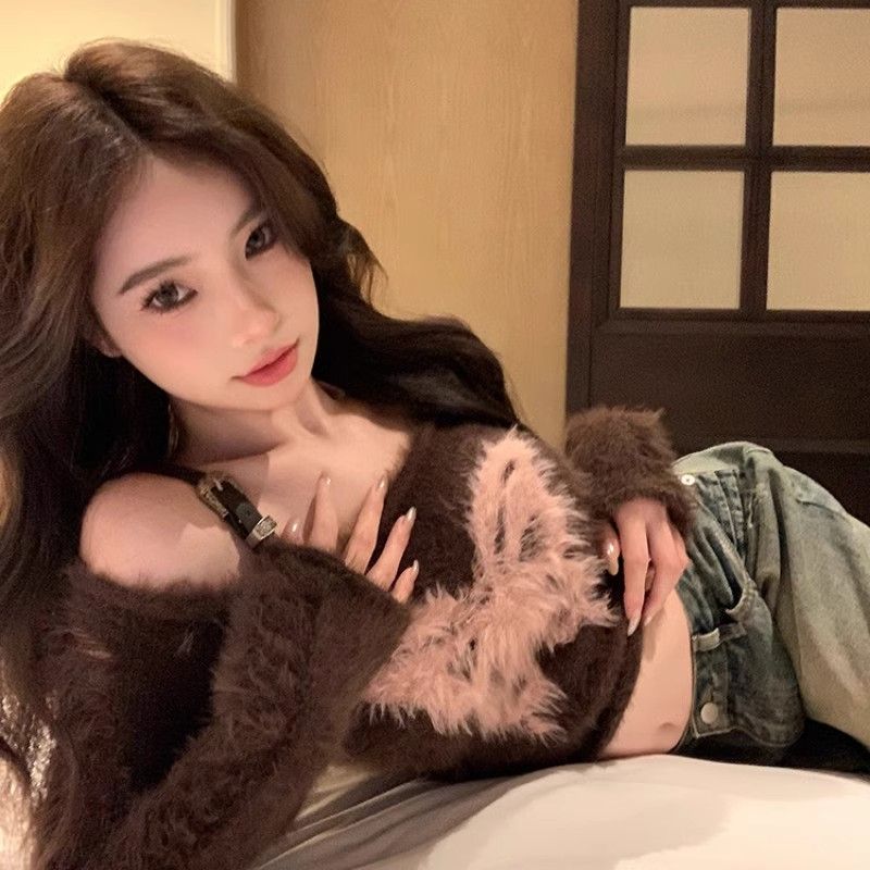 美拉德蝴蝶毛衣女秋冬純欲辣妹性感一字肩毛毛上衣針織打底衫內搭