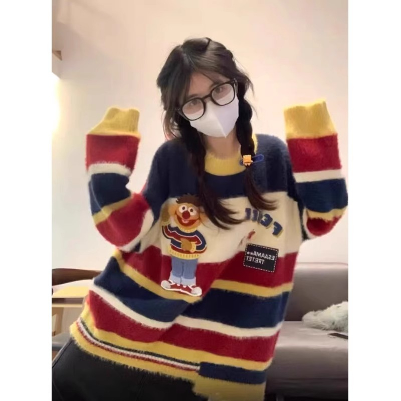日系學院風卡通撞色條紋圓領毛衣女潮