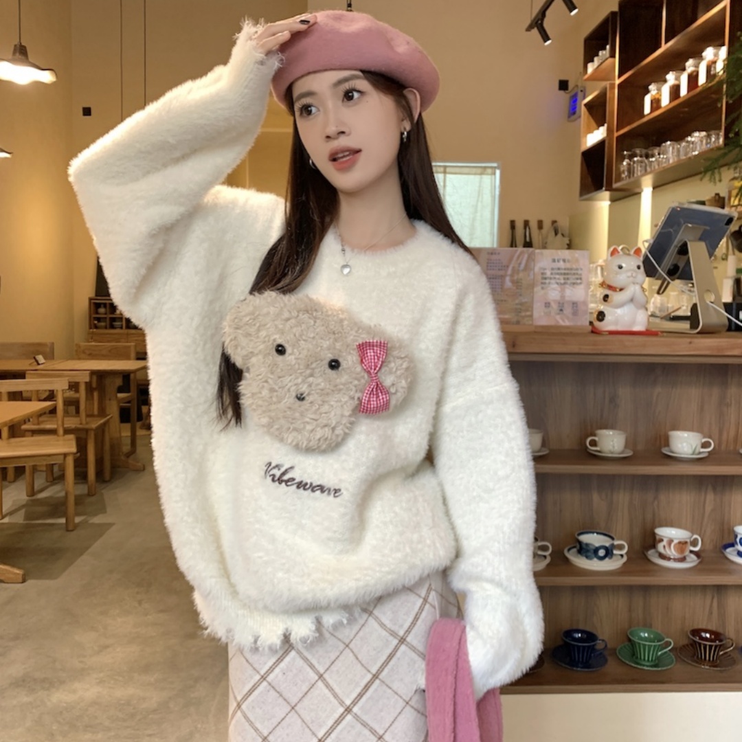 Lazy plush bear imitation mink round neck pullover sweater for women autumn and winter 2023 new soft and waxy loose knitted top
