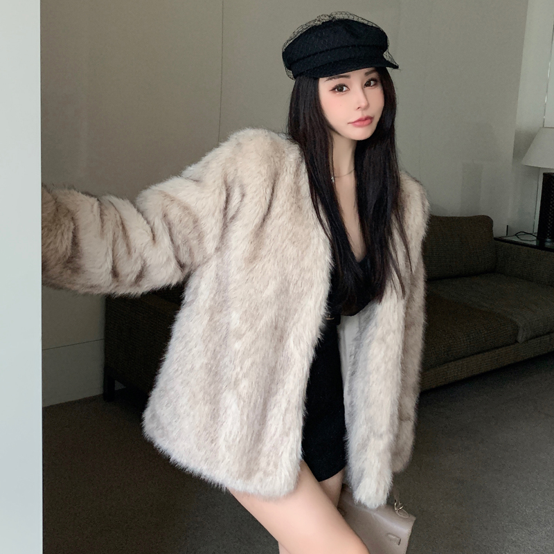 Real shot of Toca eco-friendly imitation fur 2023 Korean version new plush coat fox fur warm winter coat for women