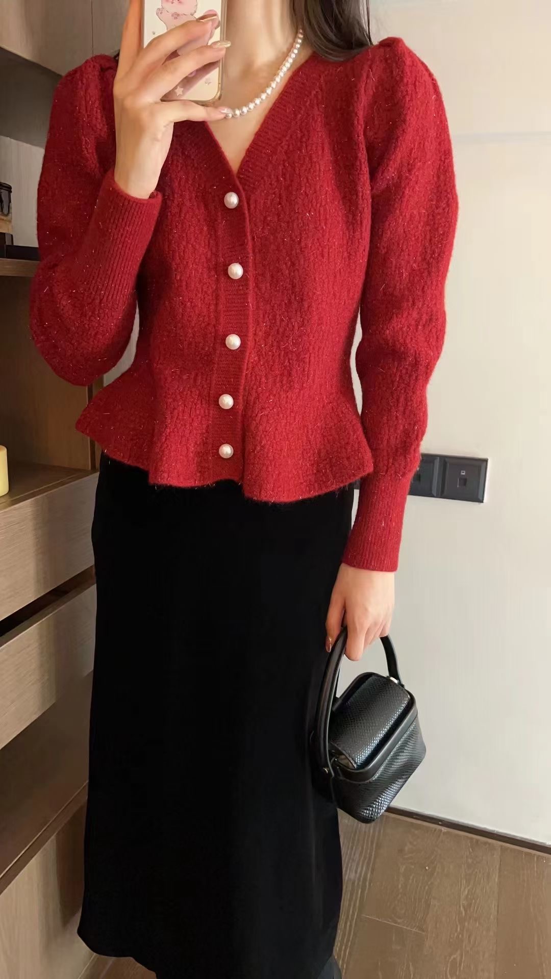 短款純色V領泡泡袖珍珠扣針織開衫女十三行2023秋新款荷葉邊毛衣
