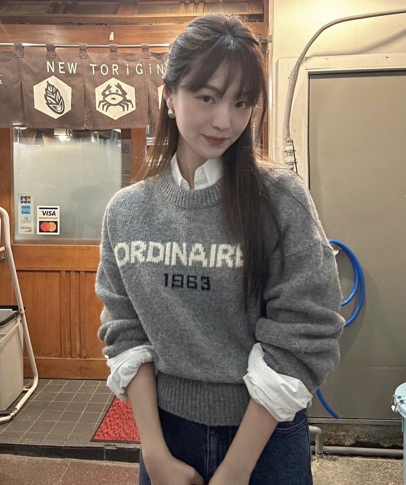 ins韓國東大門！簡約字母寬鬆圓領套頭百搭上衣女