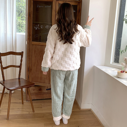 New winter pajamas for women, long hair jacquard velvet, warm and thickened casual suits, home clothes