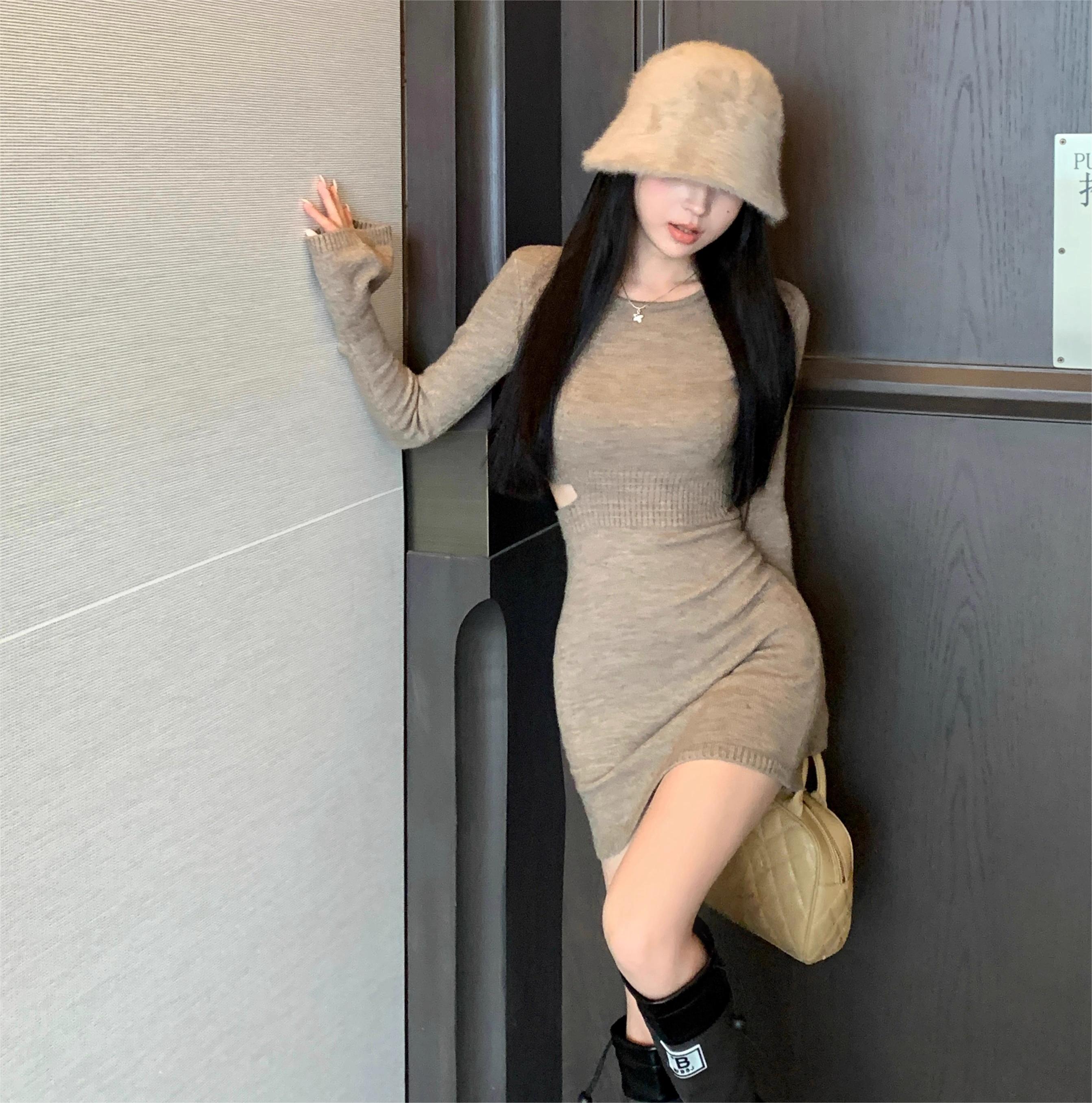 美拉德風純色獨特針織連衣裙超好看包臀短裙顯身材秋冬法式短裙