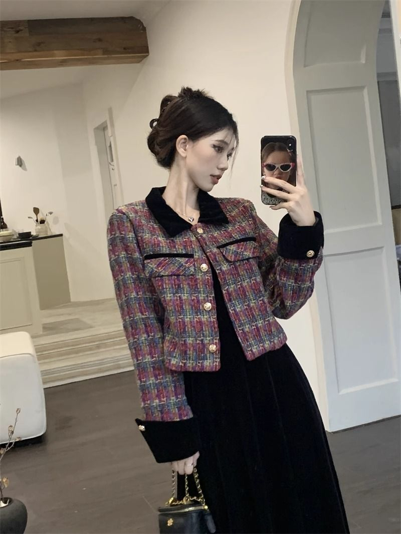 Xiaoxiangfeng jacket women's autumn and winter 2023 new design contrasting lapel plaid foreign style short long-sleeved top
