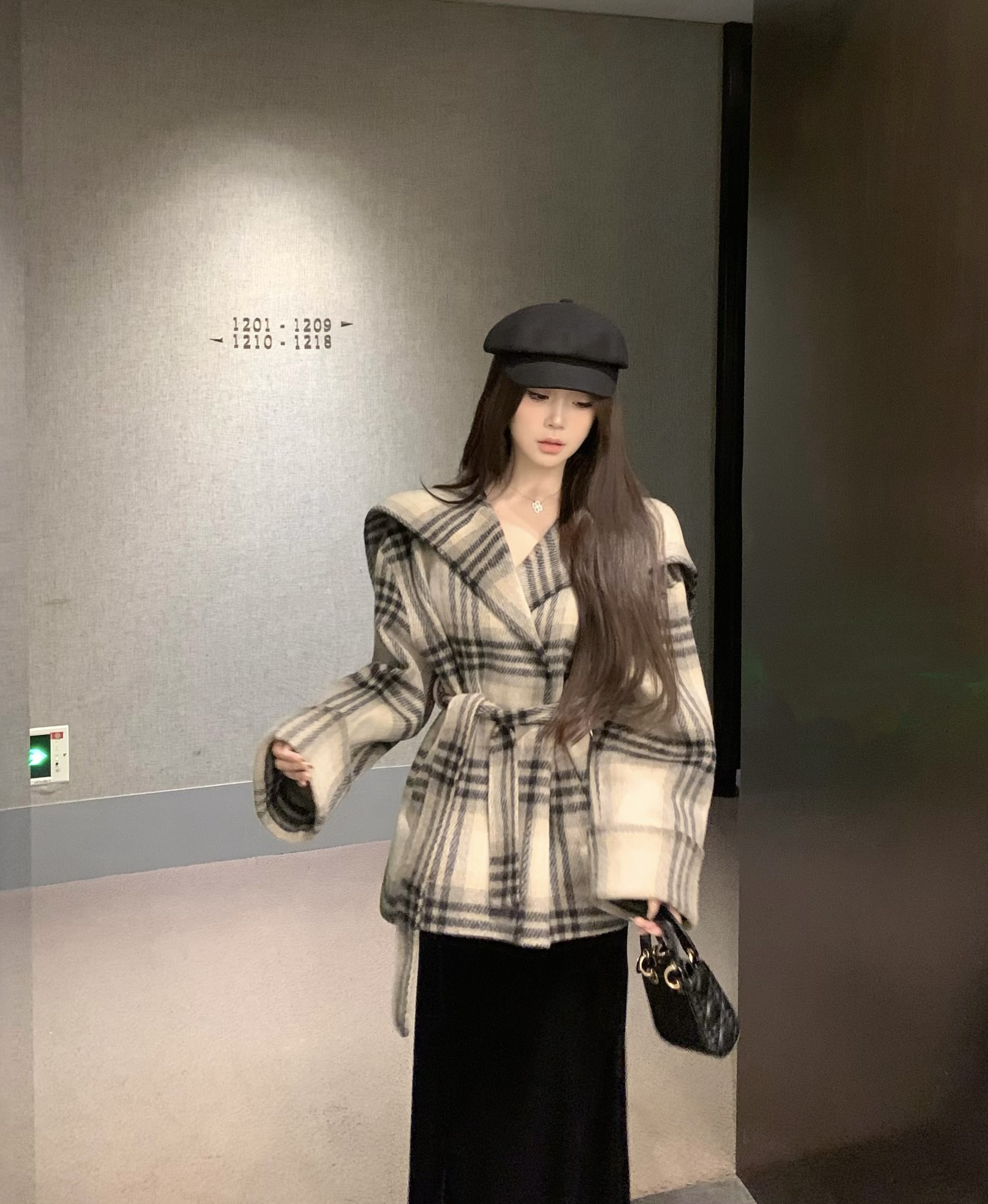 格紋翻領短款外套高級氣質大衣+絲絨蕾絲魚尾裙長款半身裙女