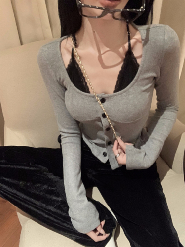 Real shot of fake two-piece lace suspender long-sleeved T-shirt for women in autumn and winter, sexy slimming bottoming shirt