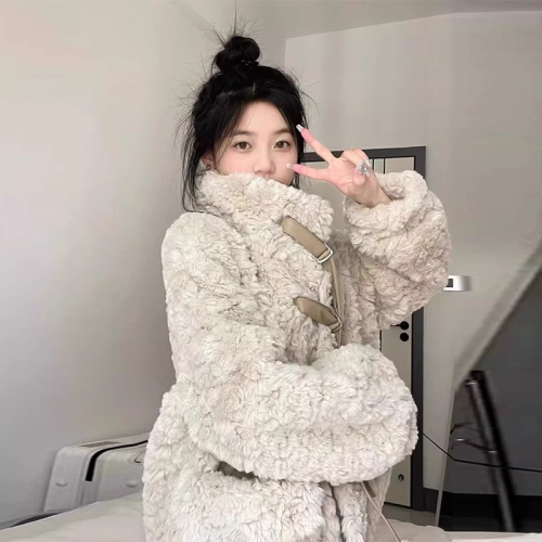 Lamb wool coat for women 2023 winter new style fur all-in-one age-reducing and warm mid-length thickened imitation rabbit fur