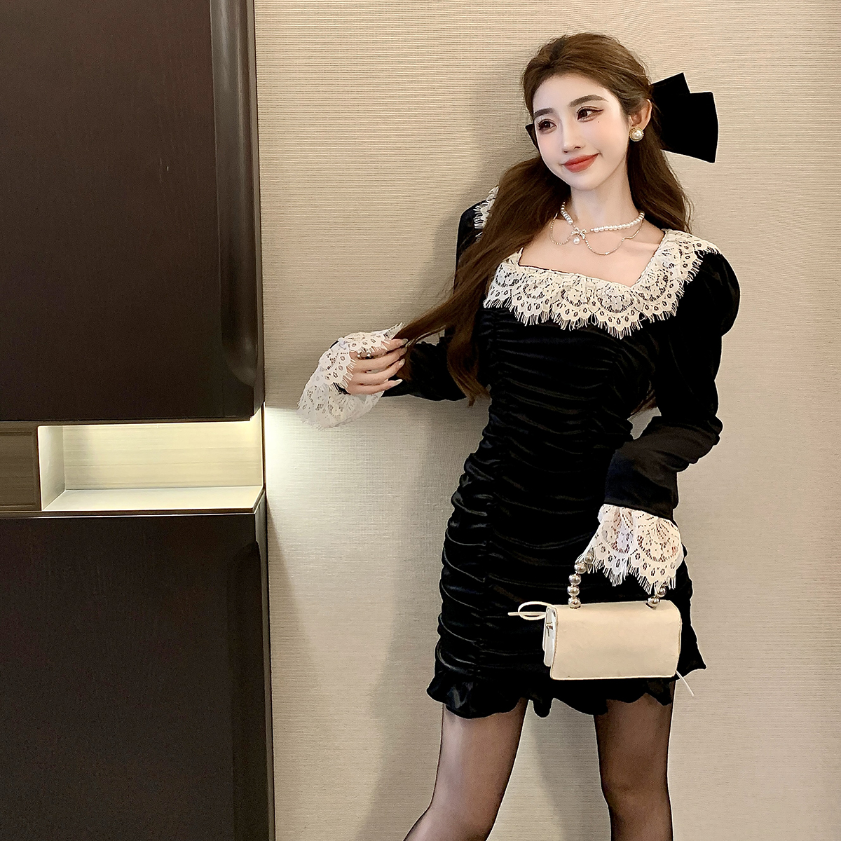 實拍黛麗絲千金法式甜美蕾絲花邊拼接修身顯瘦絲絨裙外穿打底