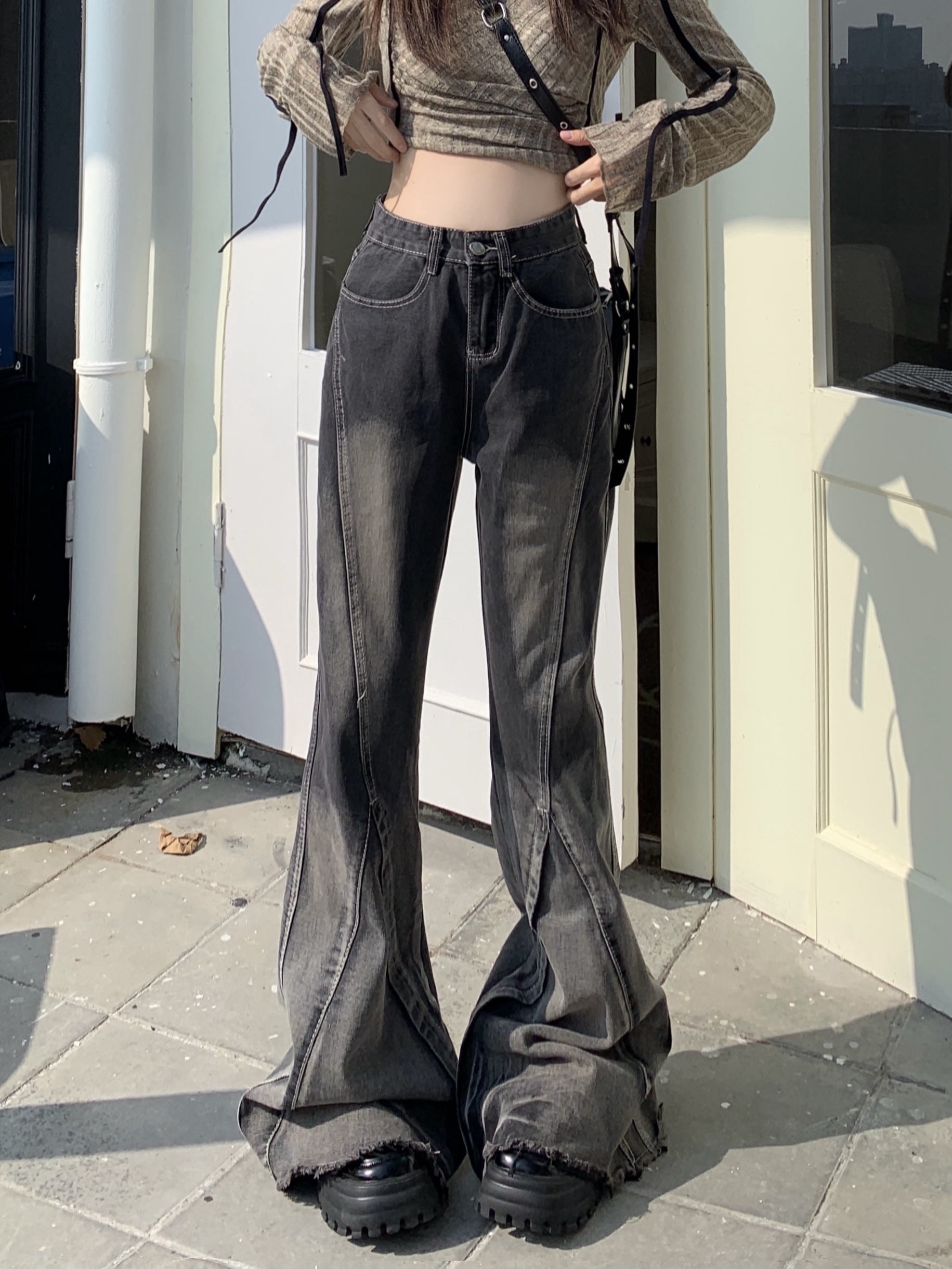 實拍~高街黑灰漸變水洗漸變牛仔褲男女款設計感毛邊喇叭褲