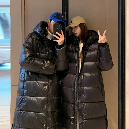 Real shot of down-padded jacket for women, mid-length knee-length cotton coat, winter Korean version, new black gold thickened cotton-padded jacket, couple coat