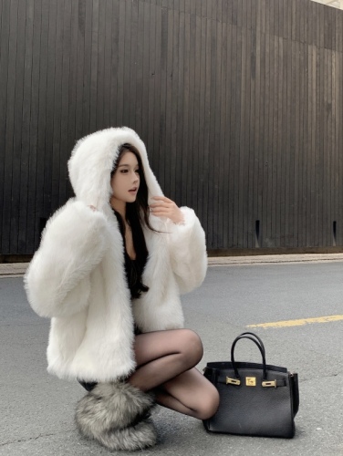 Real shot of imitation fur fox fur loose plush hooded cardigan fur coat thickened warm coat