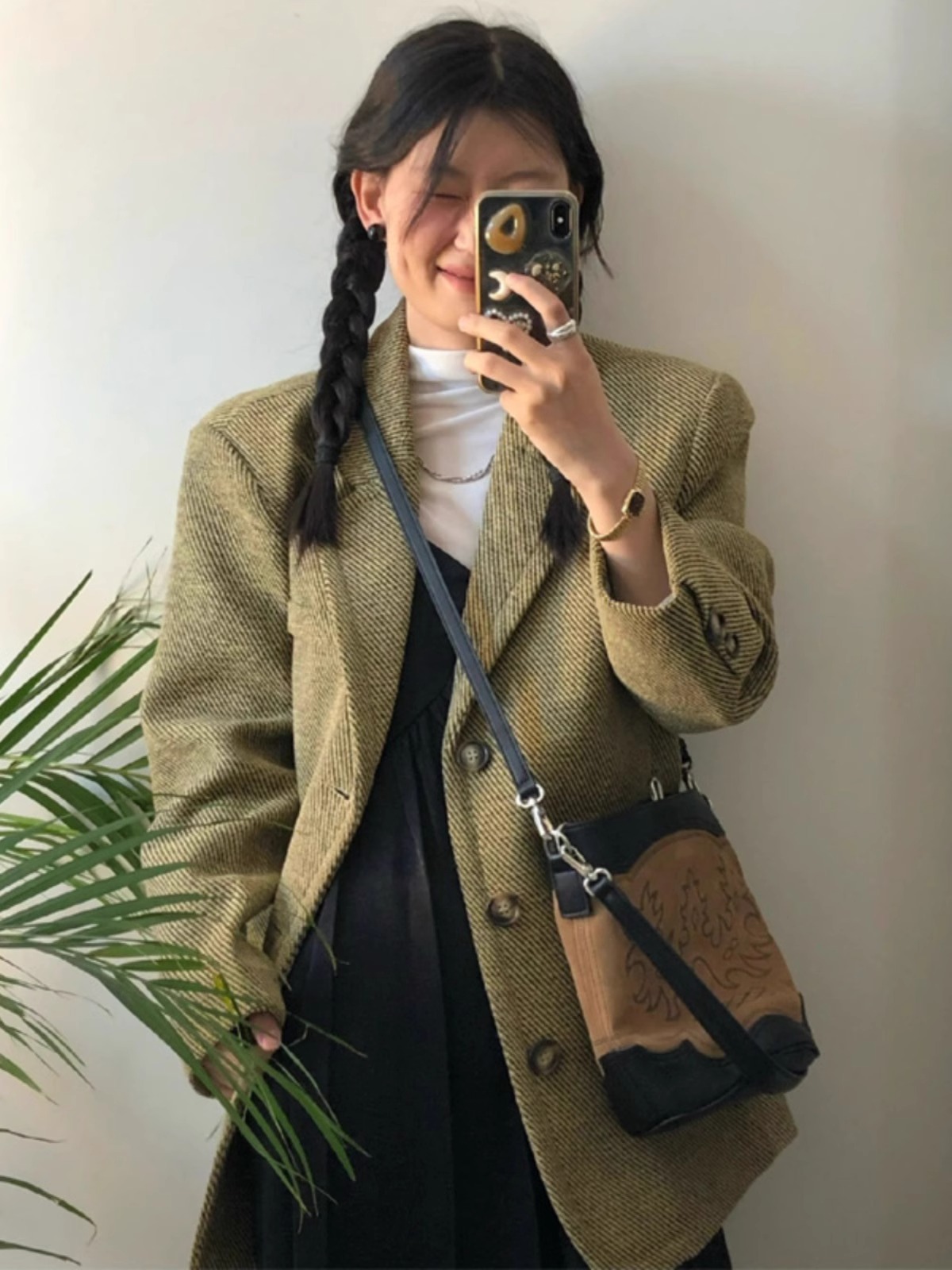 Short suit woolen coat for women 2023 autumn and winter new woolen coat high-end small thickened Korean style