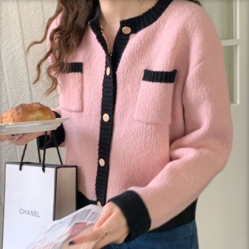Korean style small fragrant knitted cardigan long-sleeved beautiful fashionable top short age-reducing coat for women with western style age-reducing early autumn