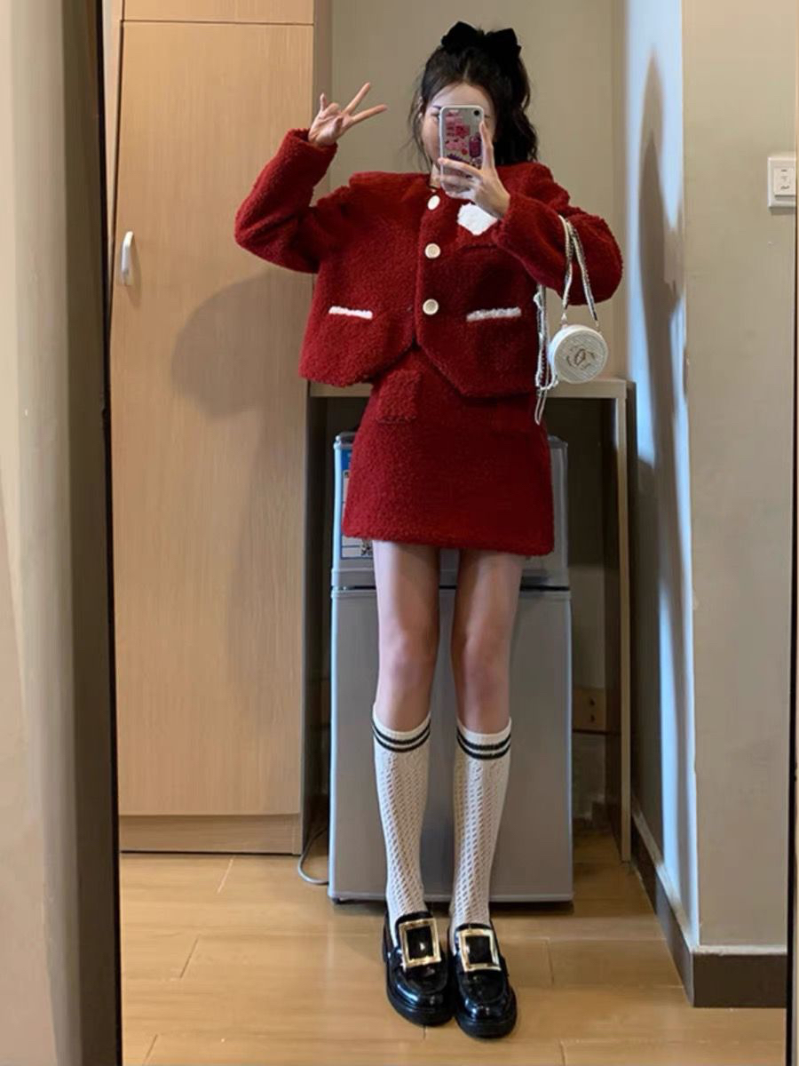 Red Christmas and New Year suit for women, new winter style, small fragrant style lamb wool coat + high waist skirt two-piece set