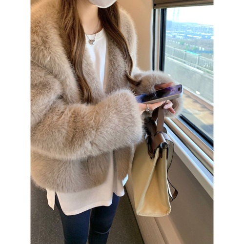 Actual shot Korean style elegant relaxed short simple furry short coat