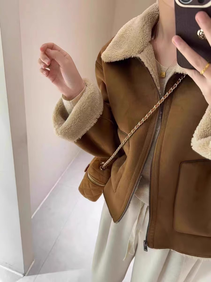Orange lamb wool coat for women 2023 new autumn and winter thickening for little people, beautiful and fragrant style is popular this year