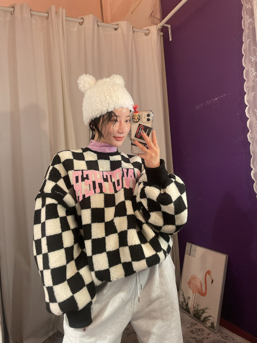 韓版復古棋盤格字母印花羊羔毛衛衣女