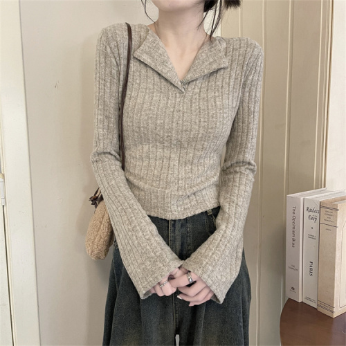 Pink knitted bottoming shirt for women in autumn and winter, pinch waist short half-open v-neck top