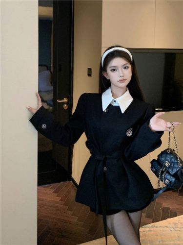 College style fake two-piece spliced ​​blazer for women in autumn with waist belt for small people and temperament black suit top